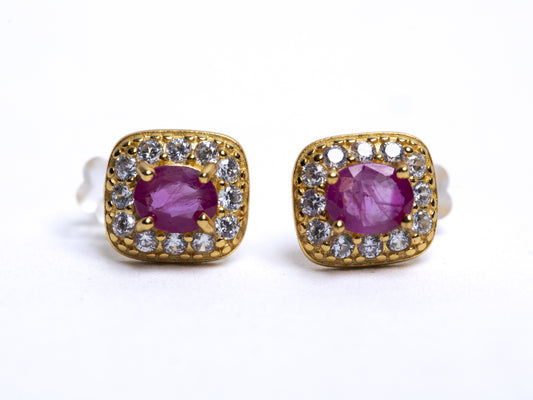 Aretes de rubí en oro