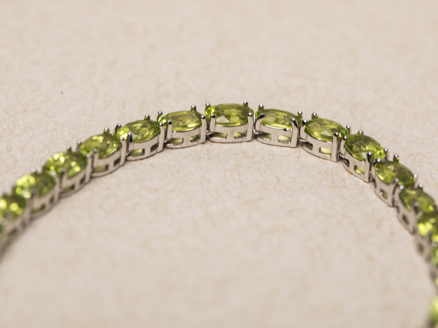 Pulsera de Olivino