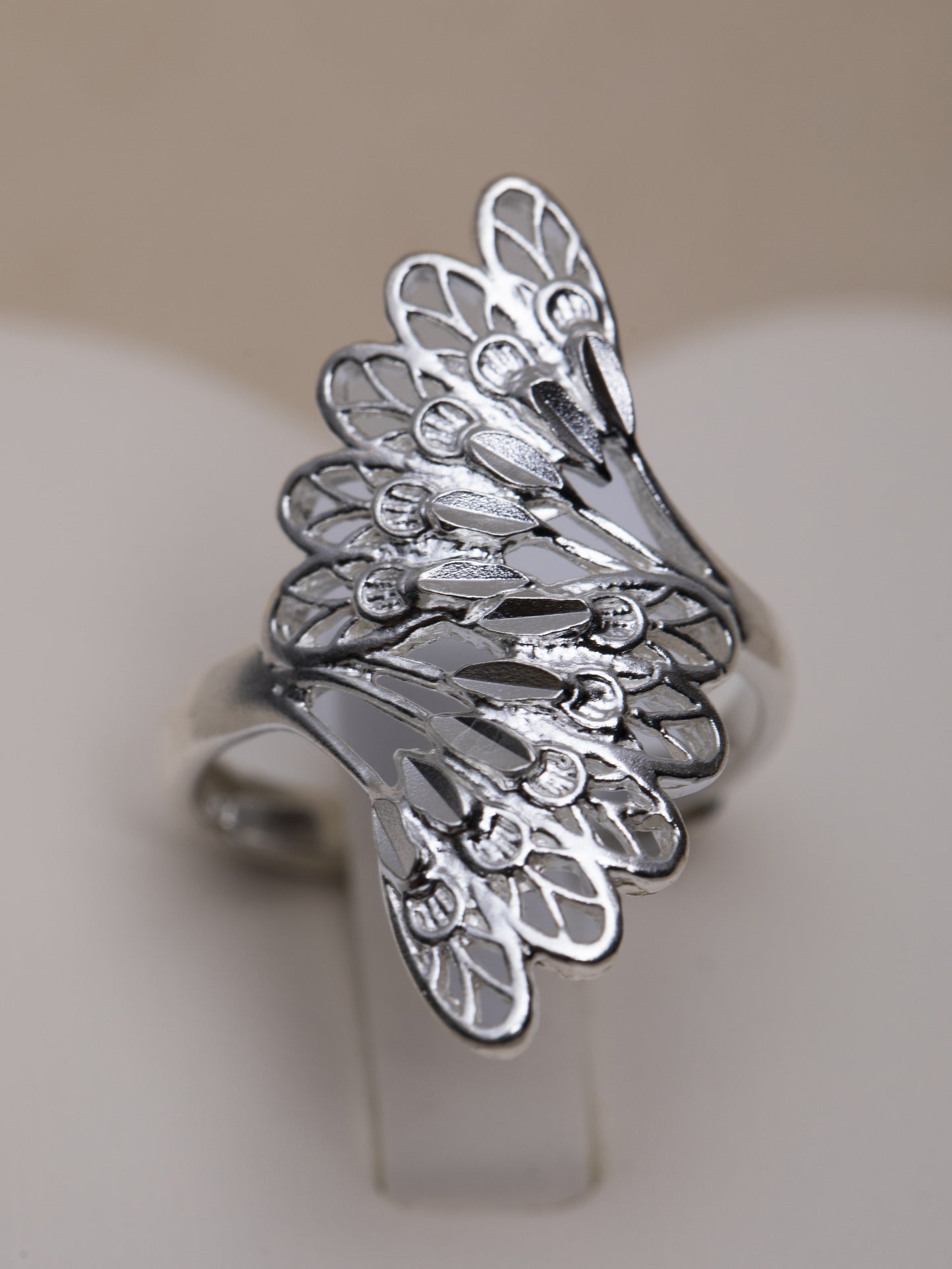 Anillo Abanicos