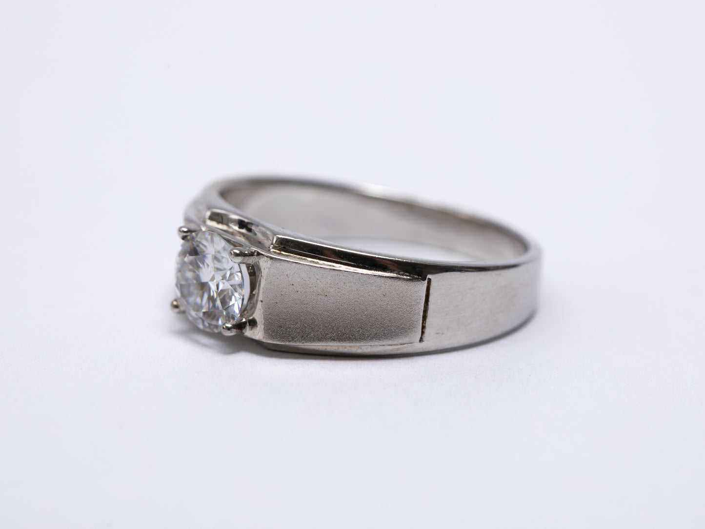 Anillo Jing