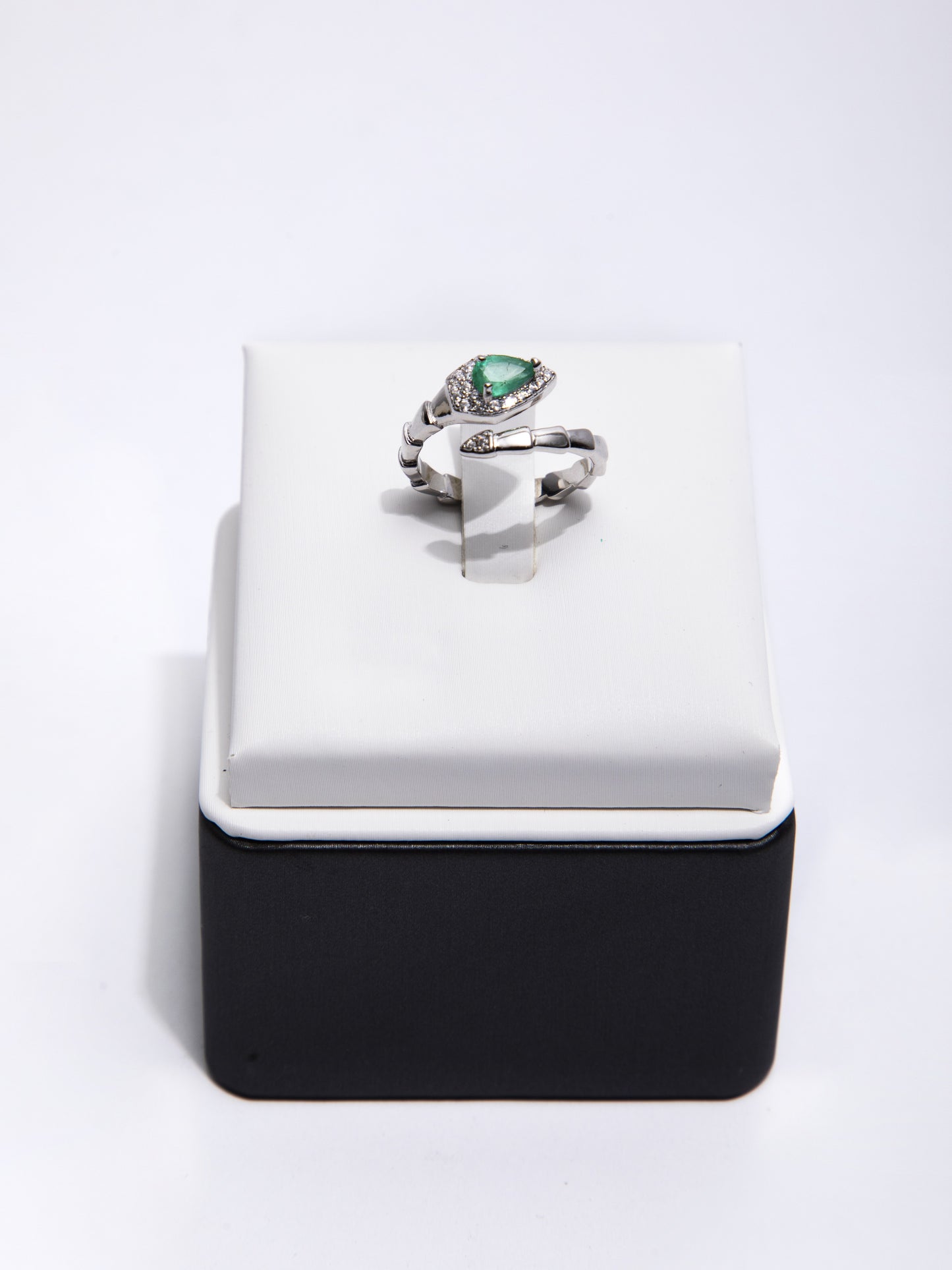 Anillo Nüwa