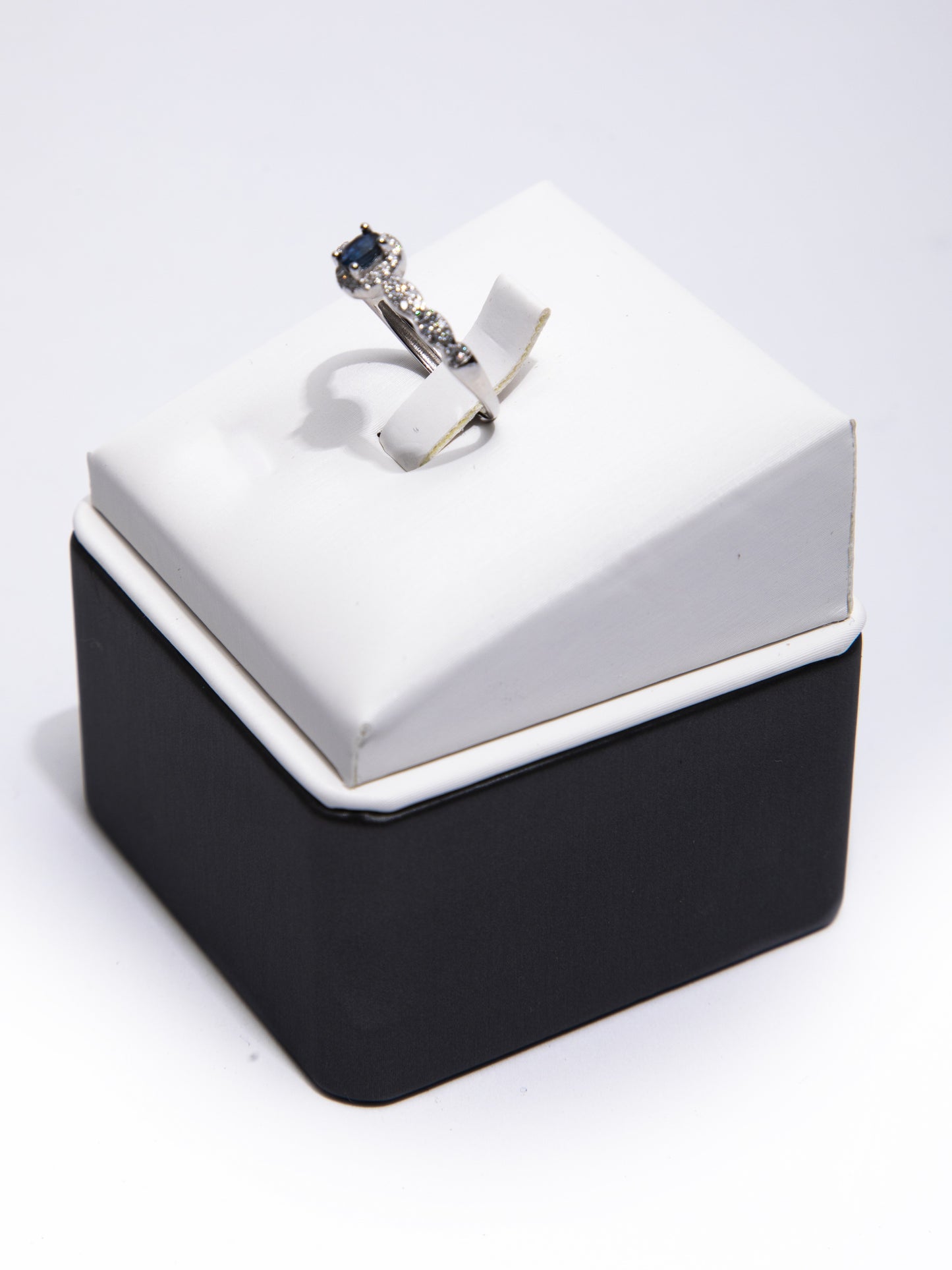 Anillo Mayu