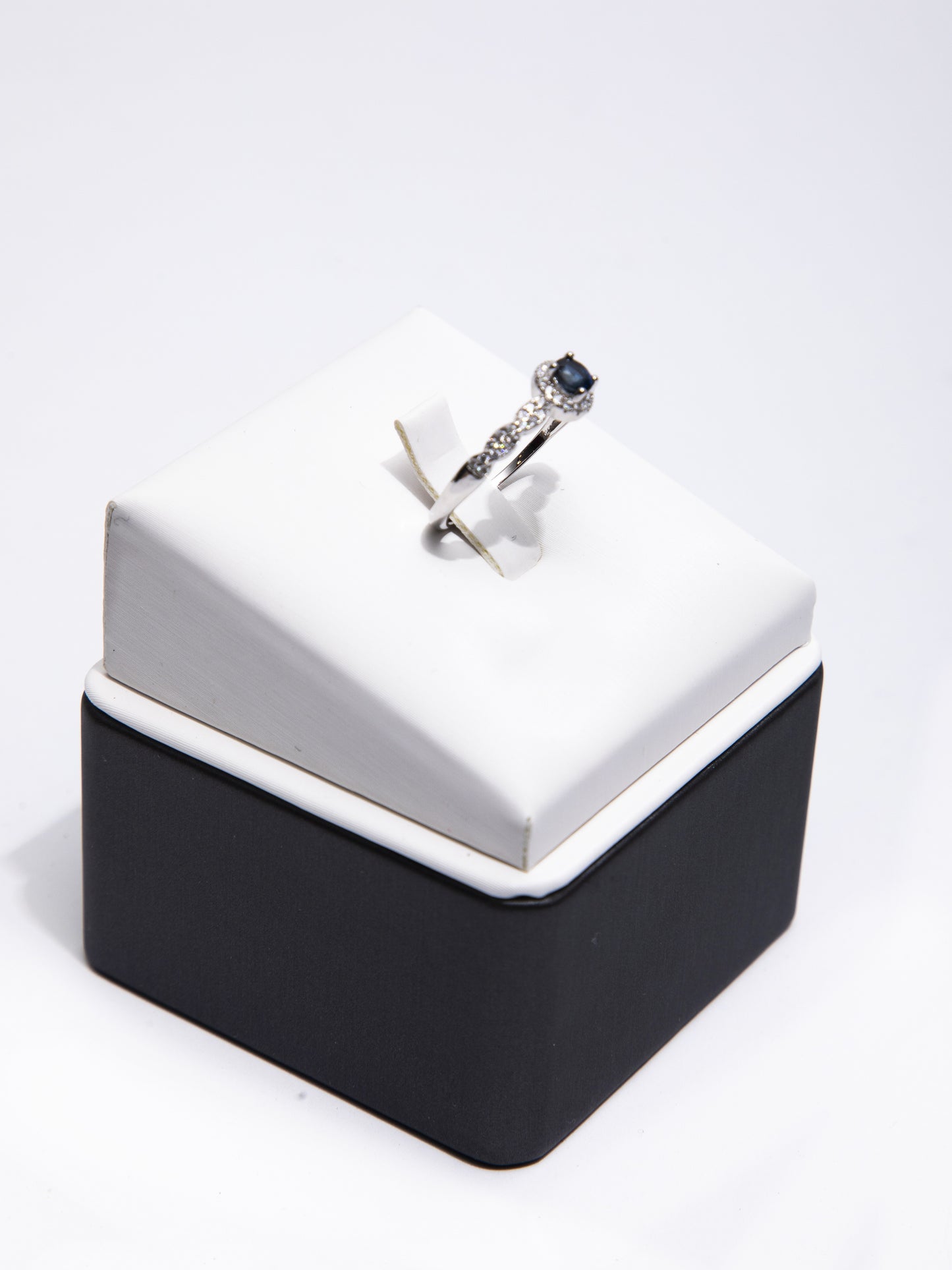 Anillo Mayu