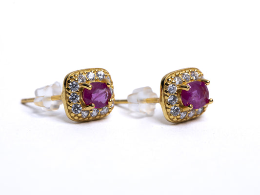 Aretes de rubí en oro