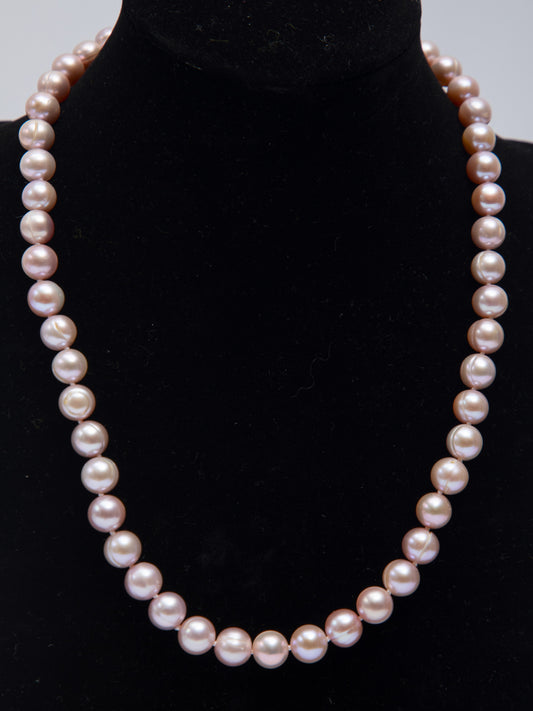 Collar de Perlas Moradas
